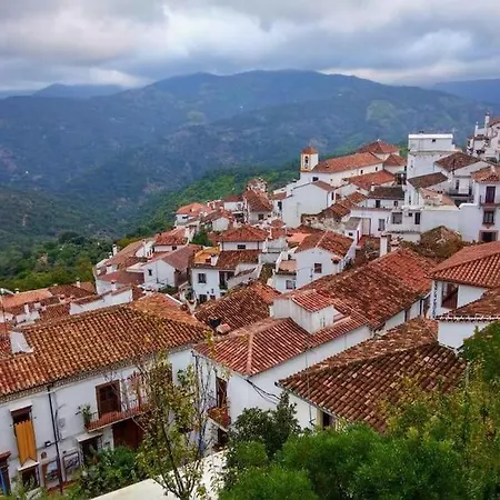 Holiday home Casa Almenta - Tu Hogar Desconectar En El Pueblo Mas Bonito De Malaga