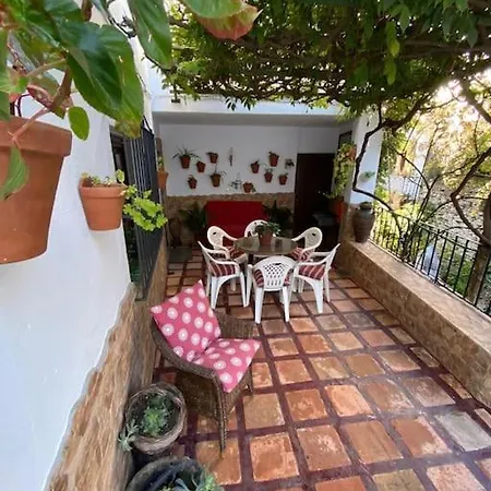 Casa Almenta - Tu Hogar Desconectar En El Pueblo Mas Bonito De Malaga Holiday home Benalauria